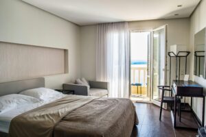 How to use Micro Tropes in Fiction